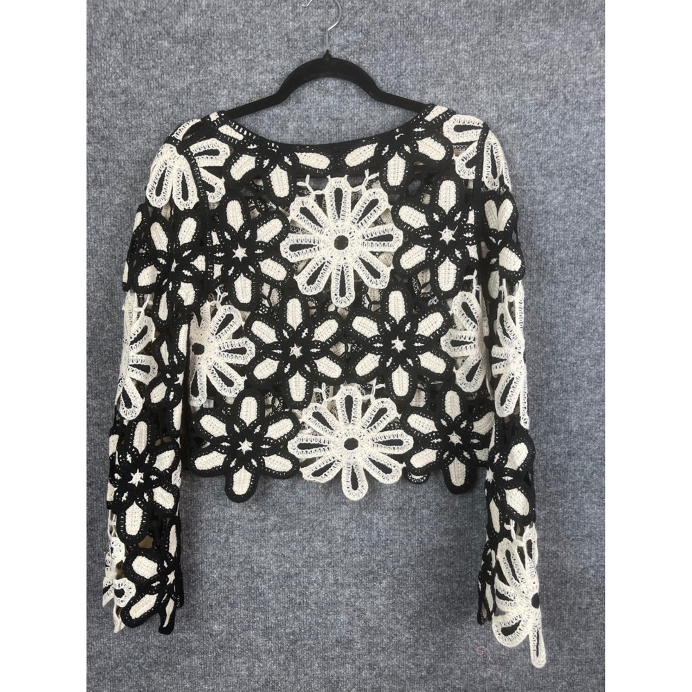 American Flirt Crochet Top Womens Large Black White Excellent Floral Long Sleeve - Picture 5 of 12
